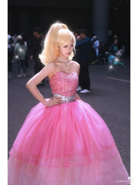 Barbie Princess Cosplay, Barbie Cosplay Dress, Barbie Cosplay, Disney Dress Up, Barbie Cartoon, Fairy Clothes, Barbie Gowns, Barbie Princess, Fairytale Dress