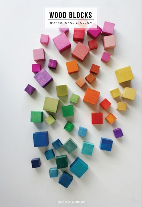 Make these simple watercolor wood blocks. You'll need unfinished wood blocks, liquid watercolors and a clear sealant. Great for gifts and decoration. Kids Woodworking Projects, Jones Design Company, Wood Projects For Kids, Woodworking Projects For Kids, Woodworking For Kids, Watercolor On Wood, Diy Watercolor, Kids Wood, Wood Toys