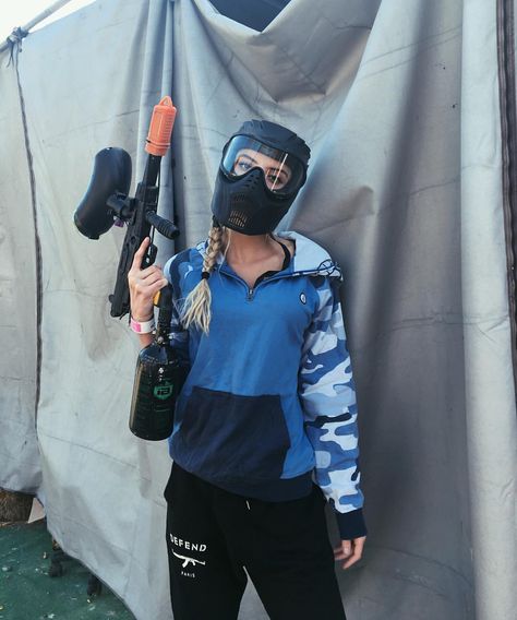 140.3 mil Me gusta, 412 comentarios - Alissa Violet (@alissaviolet) en Instagram: "Try me #iwon" Paintball Outfit What To Wear, Paintball Outfit Women, Paint Balling Outfit, Paintball Aesthetic, Paintball Outfit, Paintball Girl, Allisa Violet, Paintballing Outfit, Paintball Party