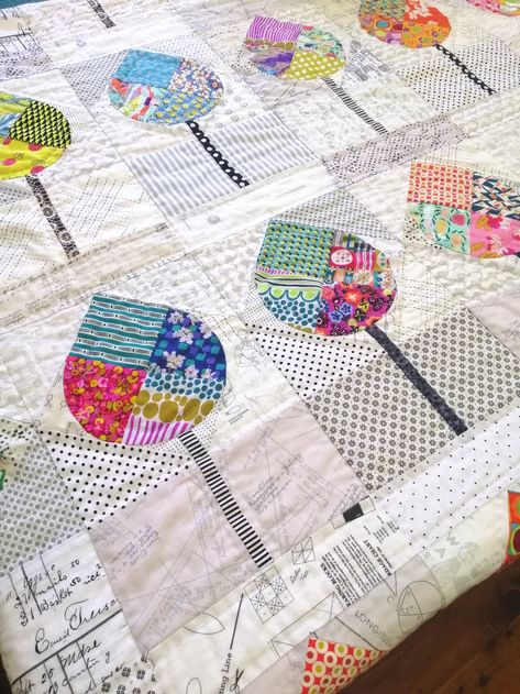 Low Volume Quilts Ideas, Neutral Quilts, Farm Quilt Patterns, Low Volume Quilts, Quilt Collage, Low Volume Quilt, Charm Square Quilt, Neutral Quilt, Farm Quilt