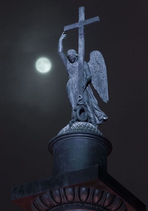 Full Moon Photos, Cemetery Angels, Church Aesthetic, I Believe In Angels, Angel Statue, Moon Photos, Angels Among Us, Angel Statues, All Things Purple