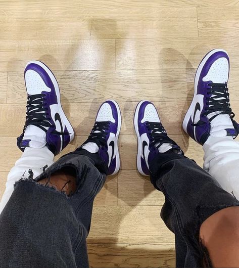 Matching Shoes For Couples, Couple Shoes Matching, Jordan Couples, Couple Sneakers, Couple Fits, White Basketball Shoes, Jordan Shoes Girls, Couple Shoes, Cute Couple Outfits