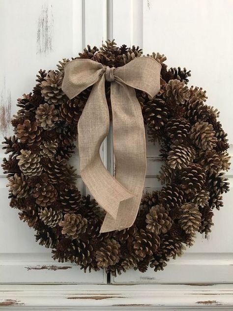 Follow The Yellow Brick Home - Simple and Elegant Fall Wreath Ideas DIY Fall Wreaths Pinecones Crafts, Diy Fall Wreaths, Julkransar Diy, Elegant Fall Wreaths, Dekoratívne Vence, Pine Cone Wreath, Shabby Chic Wreath, Cone Wreath, Cone Crafts