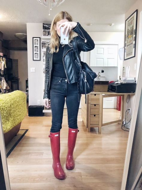 What I Wore. I am wearing a black turtleneck, black skinnies, a leather moto, and red Hunter Boots. Europe In Spring, Pack For Europe, Rainboots Outfit, Red Hunter Boots, Hunter Boots Outfit, Zen Den, Red Hunter, Hunter Boot, Boots Outfits