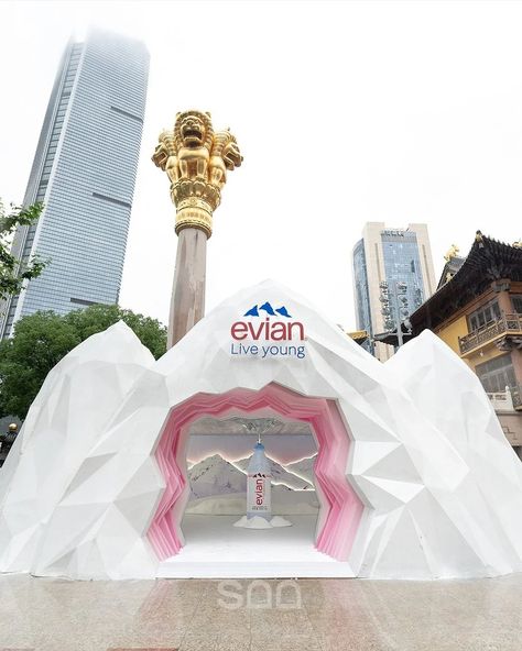 Evian 'Live Young' Mountain Of Youth Pop-Up Installation, Shanghai China. Evian Water, Plinko Game, Interactive Events, Experiential Design, Natural Mineral Water, Water Branding, Colorful Mountains, Event Design Inspiration, Exhibition Booth Design