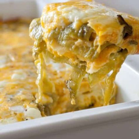 Anaheim Peppers, Bacon Grilled Cheese Sandwich, Chili Relleno Casserole, Chile Relleno Casserole, Relleno Casserole, Hatch Green Chili, Green Chili Recipes, Desayuno Keto, Chili Relleno