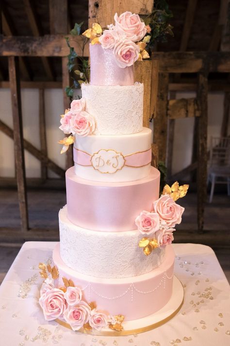 Iced Cakes - The Honey Bee Wedding Cake Company White And Rose Gold Wedding Cake, Pink White And Gold Cake, Pink And Gold Wedding Cake, Cake Pink And White, Honey Bee Wedding, Wedding Cake Color, Bee Wedding Cake, 15 Cakes, Wedding Cake Pink