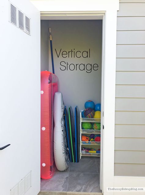 Pool House Storage, Outdoor Pool Bathroom, Pool Towel Storage, Pool Organization, Pool Float Storage, Pool House Bathroom, Pool Toy Storage, Pool Shed, Living Pool