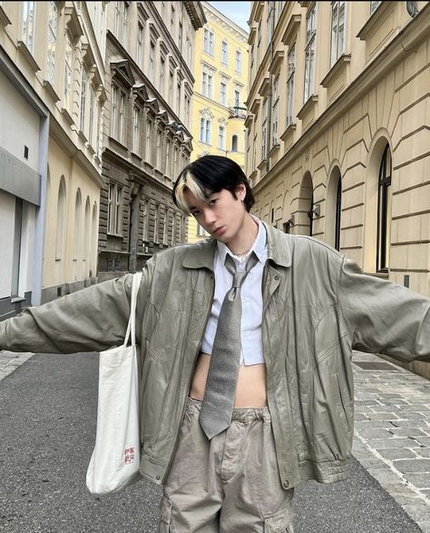 Crop tops >> Acubi Men, Acubi Fashion Men, Genderless Outfit, Crop Tops Men, Men Crop Top, Crop Top Men, Cropped Outfits, Mens Crop Top, Aesthetic Men