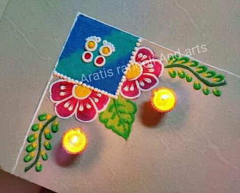 Side Corner Rangoli Design, Corner Rangoli Designs Diwali, Sathiya Design Rangoli, Rangoli Designs Corner, Corner Rangoli Designs, Rangoli Designs Latest Unique For Diwali, Tulsi Puja, Mini Rangoli, Diwali Rangolis