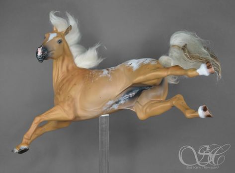 Kelpie Horse, Breyer Custom, Horse Poses, Jesus Art Drawing, Horse Braiding, Horse Custom, Horse Model, Bryer Horses, Breyer Horse