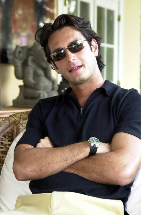 Rodrigo Santoro ❤❤ Rodrigo Santoro, Spanish Men, Hey Handsome, Mans World, Ready To Play, Handsome Actors, Play Golf, Pretty Men