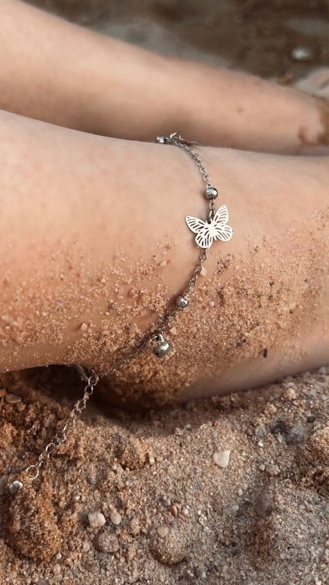 anklet feet butterfly jewlery beach summer aesthetic water sand ankle y2k vintage Anklets Beach Vibes, Flower Shaped Summer Beach Anklets, Ocean-inspired Summer Beach Anklets, Anklets Diy, Starfish Anklets, Butterfly Anklet, Beach Swimsuit, Summer Beach, Summer Aesthetic