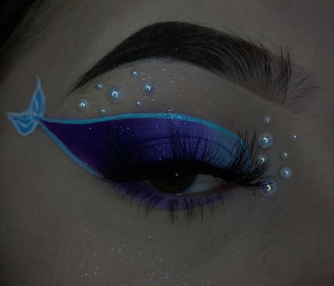 Ocean Theme Makeup, Under The Sea Makeup Looks, Ocean Makeup Looks, Under The Sea Makeup, Mermaid Look, Theme Days, Mermaid Makeup, Ocean Vibes, Ocean Themes