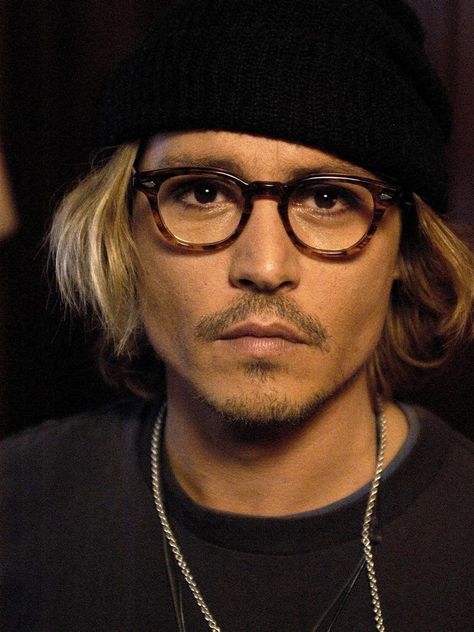 Secret Window...thank you Vintage Prescription Glasses, جوني ديب, Johnny Depp Style, Johnny Depp Fans, Johnny Depp Pictures, Johnny D, Eyeglass Frames For Men, Hipster Fashion, Most Beautiful Man