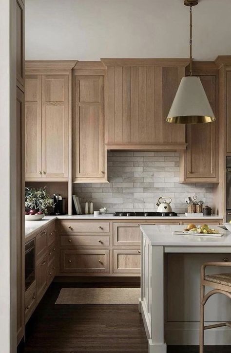 Top 15 Backsplash Trends for 2024 - Nikki's Plate Backsplash Behind Stove Ideas, Behind Stove Ideas, Natural Stone Backsplash Kitchen, Stove Backsplash Ideas, Kitchen Backsplash Images, Modern Tile Backsplash, Backsplash Behind Stove, Kitchen Interior Inspiration, White Oak Cabinets