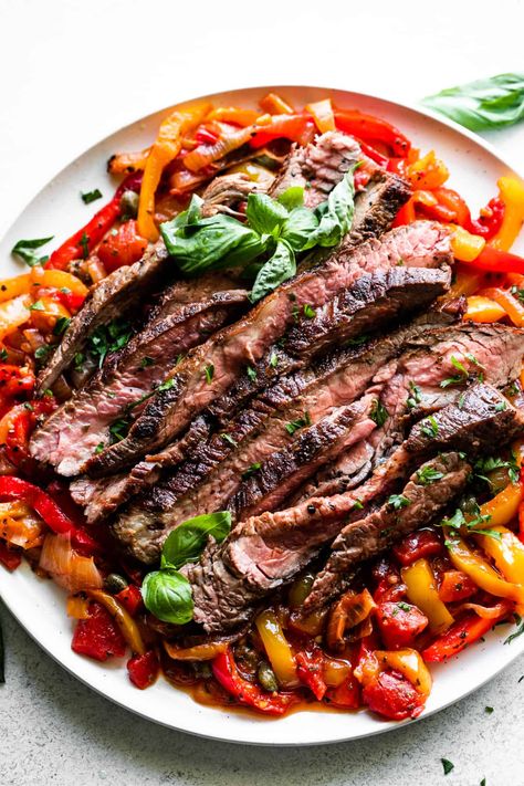 Flank Steak Peperonata | Diethood Painted Planters, Philly Steak, Flank Steak Recipes, Delicious Low Carb Recipes, Low Carb Sides, Macro Meals, Juicy Steak, Steak Recipe, Steak Dinner