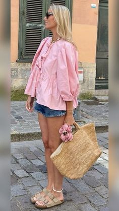 Summer Outfits 2024 Street Style, Summer 25, Linen Fashion, Summer Outfit Inspiration, Lovely Clothes, Fashion Mistakes, Pink Outfits, 10 Pounds, Just Girl Things