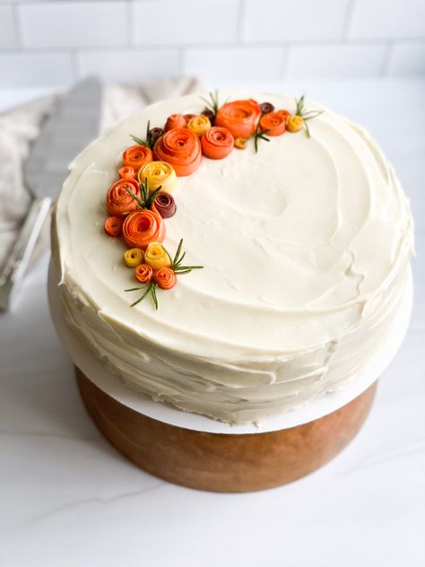 Double layer carrot cake topped with sweet cream cheese! Decorate A Carrot Cake, Carrot Cake Decoration, Aunts Birthday, Red Birthday Cakes, Carrot Flowers, Carrot Cake Recipe, Unsweetened Applesauce, Round Cake Pans, Easter Cakes