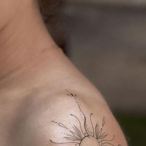 EVELINA • TATTOO ARTIST on Instagram: "Organic sun with moon 🌙" Sun Floral Tattoo, Floral Sun Tattoo, Henna Ink, Half Sun, Throat Tattoo, Cloud Tattoo, Sun Tattoo, Hip Tattoo, Get A Tattoo