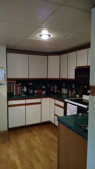 White With Wood Trim, Formica Cabinets, New Kitchen Cabinet Doors, Cupboard Makeover, Repainting Kitchen Cabinets, Mirror Medicine Cabinet, Laminate Kitchen Cabinets, Update Kitchen Cabinets, Melamine Cabinets