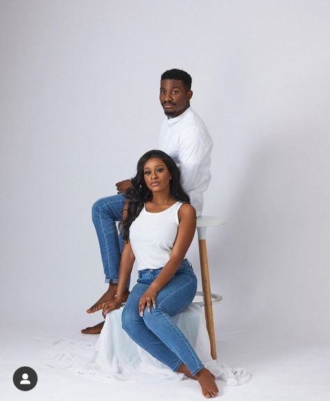 Denim And White Couple Photoshoot, White Shirt Blue Jeans Black Couple Photoshoot, Couple Poses In Jeans, Denim And White Engagement Pictures, White Shirt Blue Jeans Couple Photoshoot, Denim And White Photoshoot, Denim Couple Photoshoot, Pre Wedding Shoot Dresses, Casual Couple Photoshoot Outfit Ideas