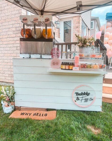 Bubble & Fizz Co | Ontario Travelling Frosé Cart Mobile Slushie Bar, Juice Cart Ideas, Diy Food Cart Ideas, Sip And Slush Cart, Frose Cart Wedding, Catering Cart Ideas, Mobile Slushy Bar, Bar Cart Business, Snack Cart Business