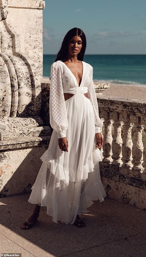 Bridal Beach Outfit, 2022 Wedding Dresses, Honeymoon Swimwear, Honeymoon Dress, Brazilian Fashion, Beach Party Outfits, Honeymoon Outfits, 2022 Wedding, Elegant Maxi Dress