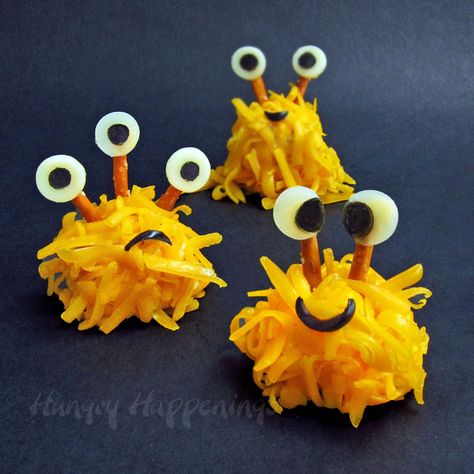 Mini Monster Cheese Balls and Cake Ball Monsters too. | Hungry Happenings Lunch Kids, Scary Food, Cute Halloween Treats, Recetas Halloween, Black Food Coloring, Preschool Snacks, Mini Monster, Cheese Balls, Monster Birthday