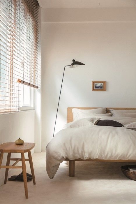 Muji Home, Japandi Interiors, Design Japonais, Japanese Home Decor, Design Your Own Home, Dekorasi Kamar Tidur, Furniture Catalog, Wood Bed, Japanese Interior