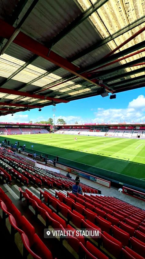 Credit to the photographer Afc Bournemouth, English Football, Bournemouth, Football, Paris, France, Photographer, American Football, Marseille