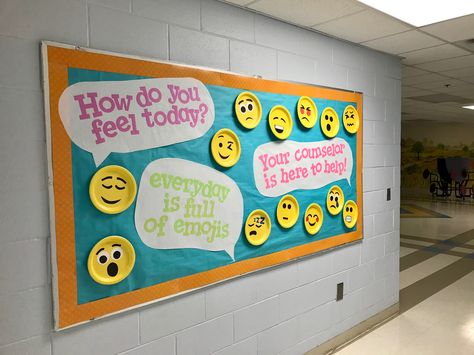 Elementary school counselor bulletin board about feelings and how counselors can help! Health Bulletin Board Ideas, Mental Health Bulletin Board Ideas, Mental Health Bulletin Board, Emotional Support Classroom, School Counselor Bulletin Boards, Counselor Bulletin Boards, School Counseling Bulletin Boards, Counseling Bulletin Boards, Elementary Bulletin Boards