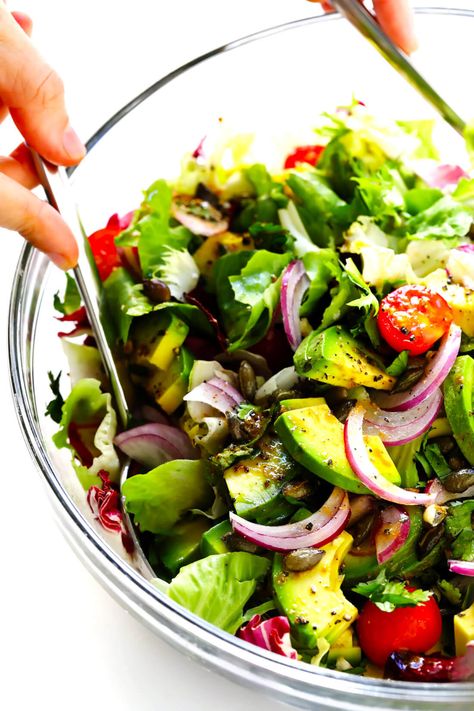 This delicious Everyday Mexican Salad recipe is quick and easy to make, totally customizable with your favorite ingredients, and it can work perfectly as a side salad or main dish! Feel free to add extra protein (chicken, steak, carnitas, shrimp, salmon, tofu, etc.), beans, cheese, or veggies if you would like! | gimmesomeoven.com #salad #mexican #healthy #side #avocado #vegetarian #vegan #glutenfree #dinner #mealprep Mexican Entrees, Mexican Salad Recipes, Mexican Salad, Mexican Salads, Side Salad Recipes, Resep Salad, Extra Protein, Avocado Dressing, Mexican Dinner