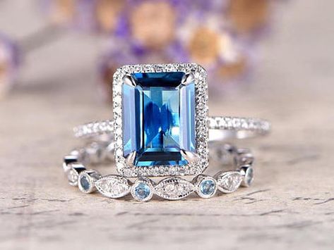 topaz ring Ocean Rings, خواتم خطوبة, London Blue Topaz Engagement Rings, Backyard Picnic, Pearls Wedding, Blue Topaz Engagement Ring, Gold Topaz, Sterling Silver Wedding Band, Ring Halo