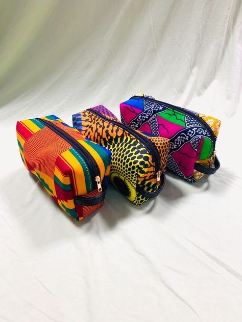 Ankara Bags, African Inspired Decor, African Gifts, Handmade Fabric Bags, African Bag, African Wear Styles For Men, African Crafts, African Accessories, Printed Makeup Bag