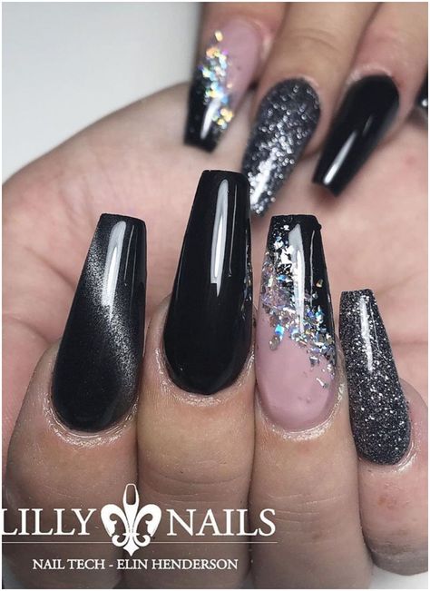 Coffin Nails Designs Rhinestones Black Nails With Silver Glitter, Nail Art Paillette, Coffin Shaped Nails, Nails With Silver, Silver Nail Designs, Black Nails With Glitter, Unghie Nail Art, Silver Glitter Nails, Gold Glitter Nails