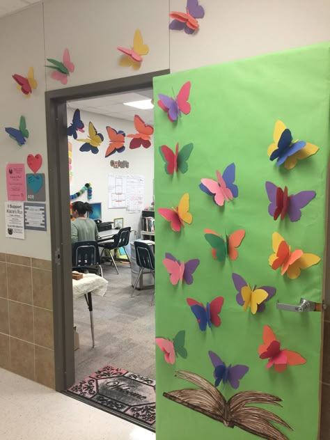 School Decoration, Butterfly Classroom Door Ideas, Butterfly Door Decorations Classroom, Garden Theme Door Decoration, Butterfly Door Decorations, Butterfly Theme Entrance Decor, Nursery Class Decoration, Spring Butterfly Door Decorations Classroom, Dance Crafts