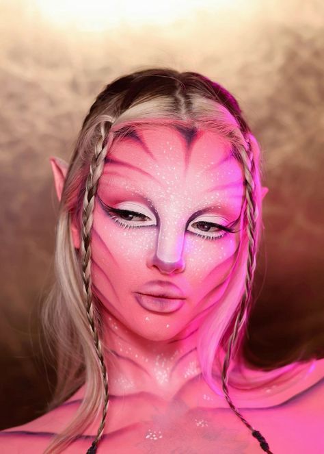 Pink Avatar Makeup, Makeup Horor, Pink Avatar, Halloween Makeup Artist, Avatar Makeup, Statement Makeup, Holloween Makeup, Extreme Makeup, Creepy Halloween Makeup