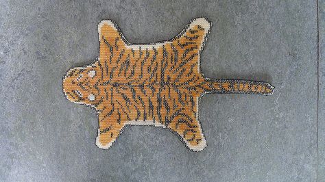 feeling stitchy: Patterns: Miniature Needlepoint Rugs for Dolls Hou... Cross Stitch Tiger, Tiger Cross Stitch Pattern Free, Miniature Needlepoint Rug Pattern, Dolls House Cross Stitch, Miniature Needlepoint, Needlepoint Rugs, Skin Rugs, Tiger Rug, Dollhouse Rug