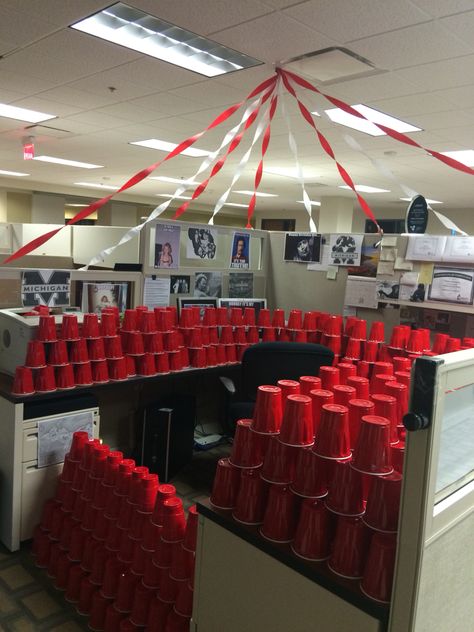 Office prank #operationpayback #solocup Coworker Pranks, Cubicle Birthday Decorations, Work Pranks, Office Prank, Cube Ideas, Prank Wars, Christmas Pranks, Office Pranks, Senior Pranks