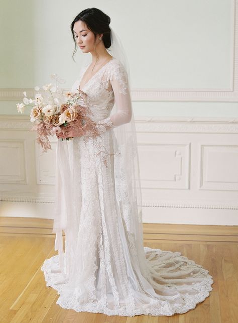 Romance Inspired by Melissa Sweet Wedding Dresses from David's Bridal - Once Wed Studio Mondine, Vintage Inspired Wedding Dress, Sweet Wedding Dresses, Inspired Wedding Dress, Melissa Sweet, Vintage Style Wedding Dresses, Vintage Inspired Wedding Dresses, Davids Bridal Wedding Dresses, Hair Wedding