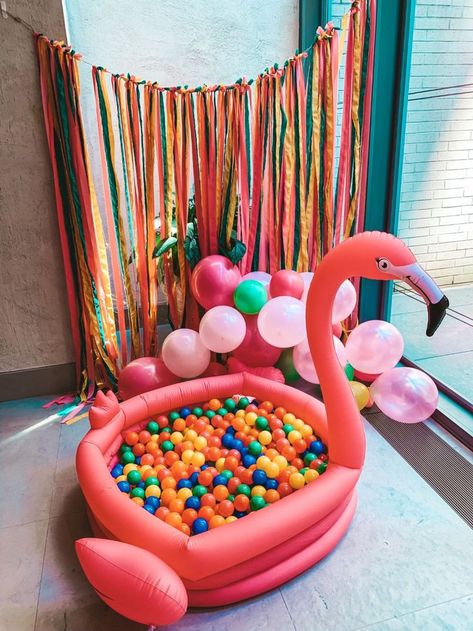 Jun 19, 2019 - Tips to put together your own flamingo theme birthday party. Details on decorations, cakes and something to keep kids entertained. Pink Themes Birthday Party, Pool Theme 1st Birthday, First Flamingle, 1st Birthday Backyard Party Ideas, Kids Flamingo Birthday Party, Flamingo 2nd Birthday Party, 1st Birthday Flamingo Theme, Flamingo Pool Birthday Party, Flamingo Themed Birthday Party