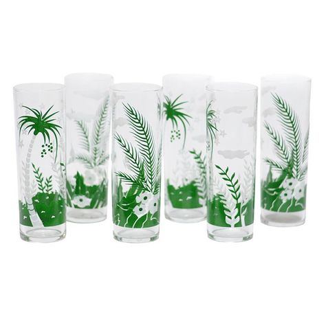 Mid Century Vintage Libbey Green and White Tropical Palm Tree Zombie Glasses.Mid Century Modern Gold Stylized Dancers White Zombie Glasses. Available at The Hour Shop & TheHourShop.com ~ curated goods for the modern home bar. Vintage Cocktail Glasses & barware. Retro Bar Design, Modern Home Bar Designs, Vintage Cocktail Glasses, Retro Dishes, Retro Glassware, Mid Century Glassware, Modern Home Bar, Home Bar Design, White Zombie