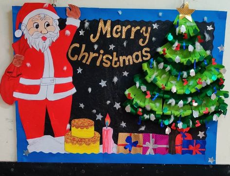 Crismas Decoration Classroom, Chirtmas Decoration Ideas, Christmas Soft Board Decoration Ideas, Decoration Board Ideas, Crismas Craft For Kids, Christmas Notice Board Decoration, Crismas Craft Ideas, Christmas Board Decorations, Christmas Notice Board Ideas