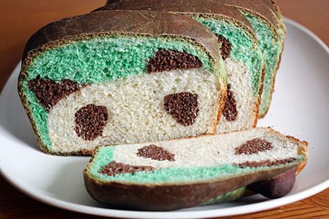 Panda Bread anyone? Panda Bread, Sandwich Loaf, Creative Recipes, Bread Loaf, Cute Food, Cocoa Powder, Cornbread, Kids Meals, Bread Recipes