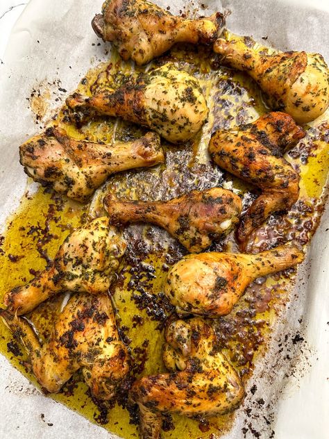 Lemon Garlic Chicken Legs Baked, Garlic Butter Chicken Legs Baked, Lemon Pepper Drumsticks Baked, Baked Lemon Pepper Chicken Drumsticks, Lemon Drumstick Chicken, Lemon Pepper Chicken Legs In Oven, Chicken Legs Dinner Ideas, Roasted Drumsticks Oven, Lemon Pepper Drumsticks