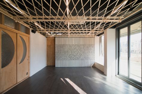 Irim Yoga Studio & Cafe in South Korea by Foam Architects | Yellowtrace Yoga Studio Design Interiors, Yoga Cafe, Yoga Studio Interior, Dance Room, 5th Element, Yoga Studio Design, Wellness Studio, Yoga Wall, Studio Interior Design