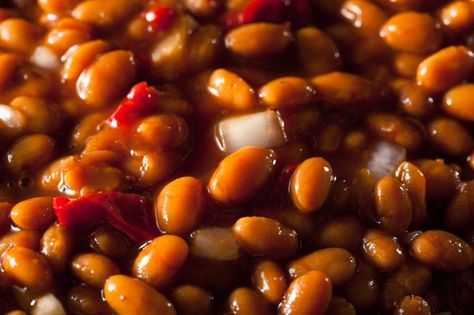 How to Cook a Large Amount of Northern Beans in an Electric Roaster Barbecue Baked Beans Recipe, Roaster Oven Recipes, Roaster Recipes, Simple Baked Beans Recipe, Low Calorie Baking, Canned Baked Beans, Best Baked Beans, Electric Roaster, Turkey In Roaster