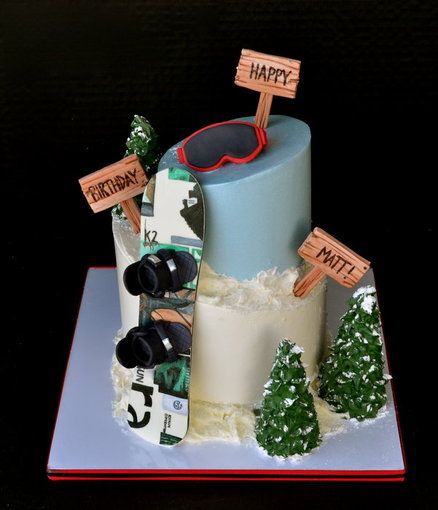 - Snowboarding Cake Can't decide between a boarding cake, outdoorsman, or climber's cake. Snowboard Cake, Bike Cakes, Snowboard Girl, Sport Cakes, Snowboarding Outfit, Occasion Cakes, Vanilla Buttercream, Birthday Boy, Cake Inspiration