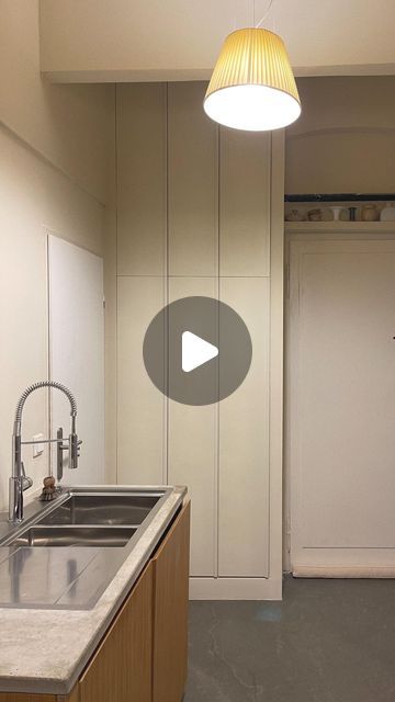 elisa on Instagram: "what I bought vs. how I styled it 🤓 built in kitchen cabinet from @ikea nysjön ⠀⠀⠀⠀ ⠀⠀⠀⠀⠀⠀⠀⠀ ⠀⠀⠀⠀⠀⠀⠀⠀ ⠀⠀⠀⠀⠀⠀⠀⠀ ⠀⠀⠀⠀⠀ #interiorlovers #topstylefile #smallspacesquad #modernhome #interior123 #interiordesire #interiordetails #interiorforinspo #cozywonderspots #homedetails #currentdesignsituation #howwedwell #midcenturymodern #homedecorideas #ihavethisthingwithcolour #myhomevibe #altbau #altbaurenovierung #kitcheninspo #ikeahack #beforeandafter #builtins #builtincabinets #storageideas #storagesolutions" Nysjön Cabinet Hack, Ikea Nysjön Hack, Ikea Nysjön, Ikea Havstorp, Built In Kitchen, Ikea Kitchen Cabinets, Built In Cabinets, In Kitchen, Ikea Hack